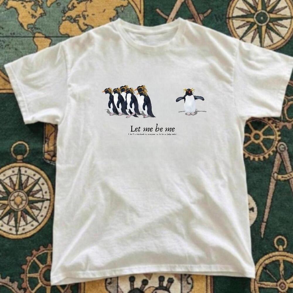 Gildan Men White T-Shirt, White Penguin Graphic Tee